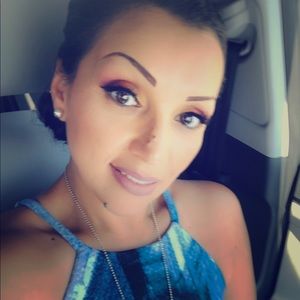 Meet your Posher, Erica